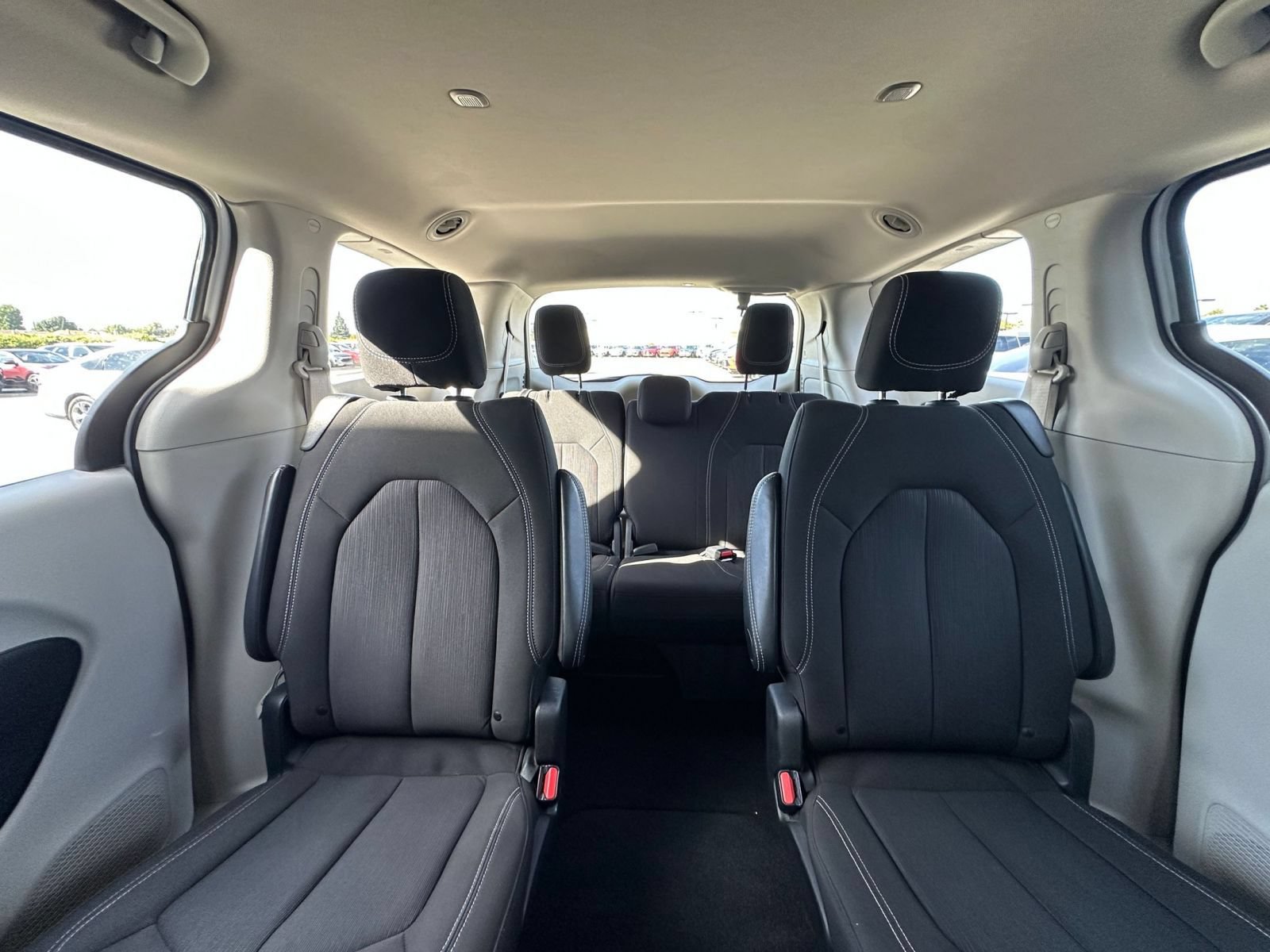 Used 2024 Chrysler Voyager LX FWD image 40