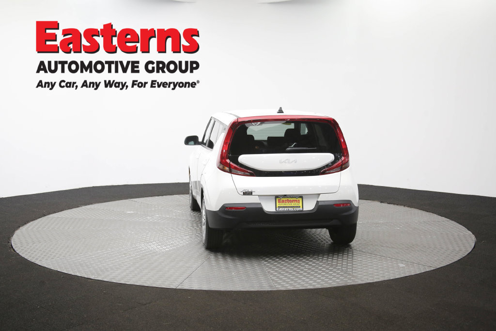 Used 2022 Kia Soul LX FWD image 38