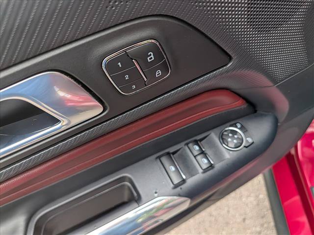 Used 2025 Ford Mustang GT Premium RWD image 33