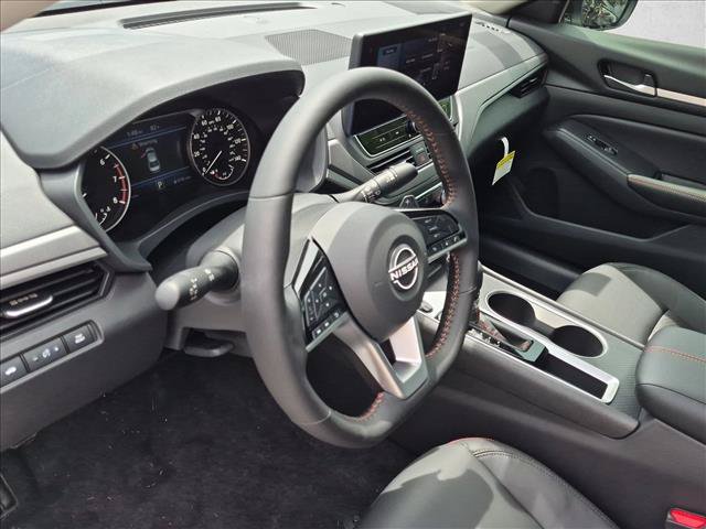 New 2026 Nissan Altima 2.5 SR FWD image 3