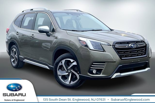 Used 2023 Subaru Forester Touring image 1