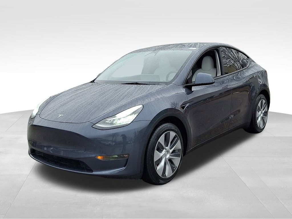 Used 2023 Tesla Model Y Long Range image 3