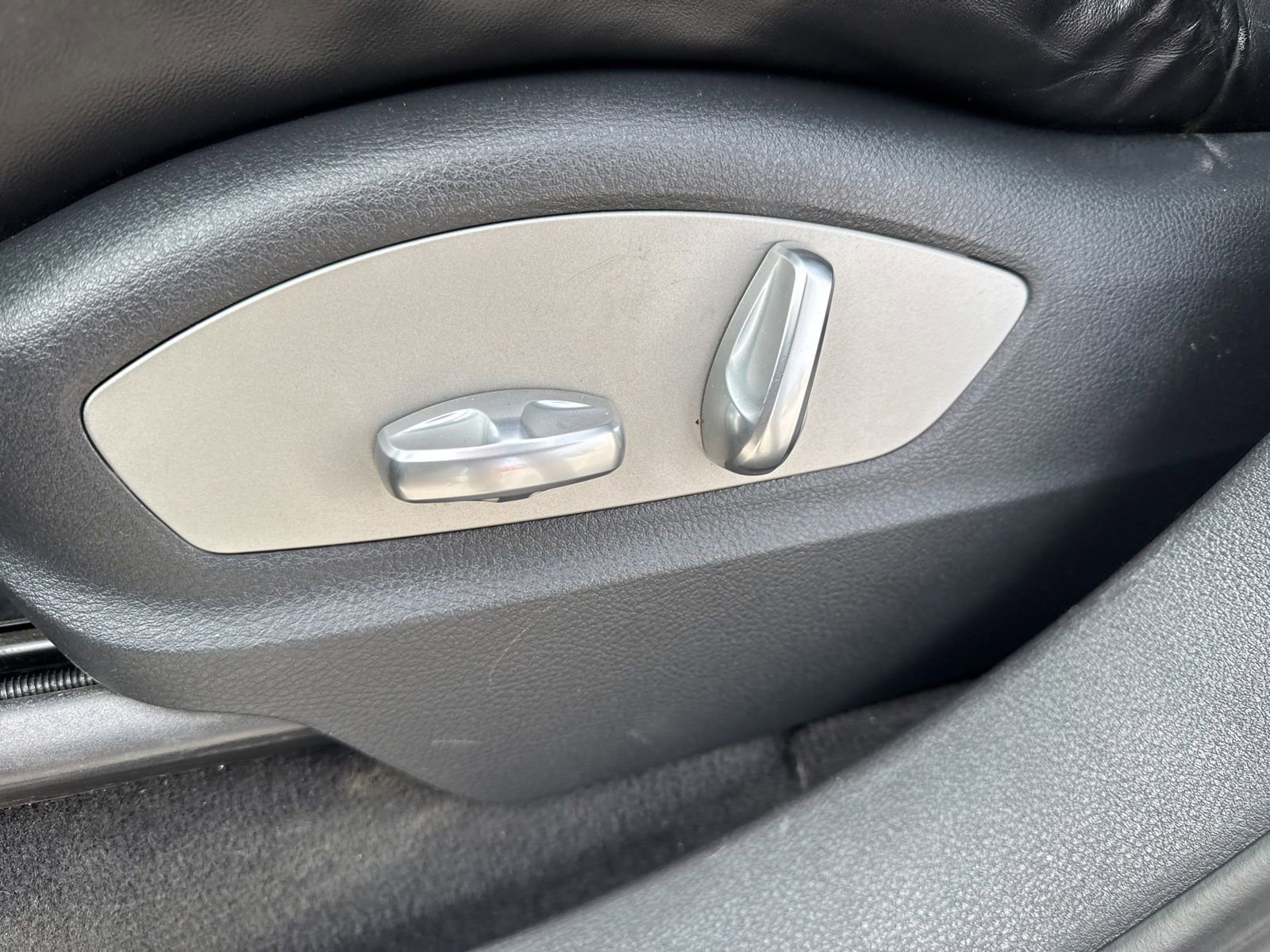 Used 2017 Porsche Cayenne image 21