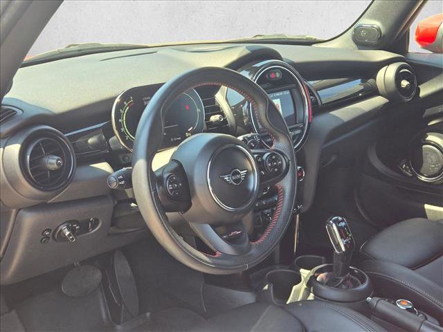 Used 2021 MINI Cooper S w/ 6.5" Touchscreen Package image 9