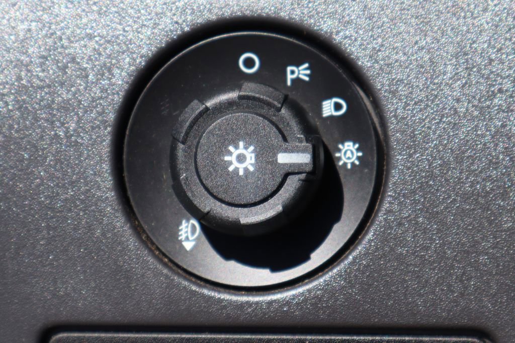 Used 2011 Ford F150 XLT w/ XLT Chrome Pkg image 21