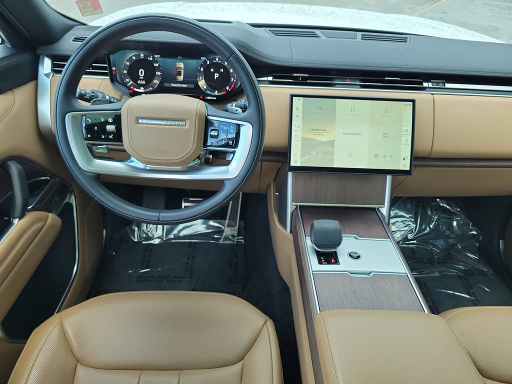 Used 2025 Land Rover Range Rover SE AWD/4WD image 18