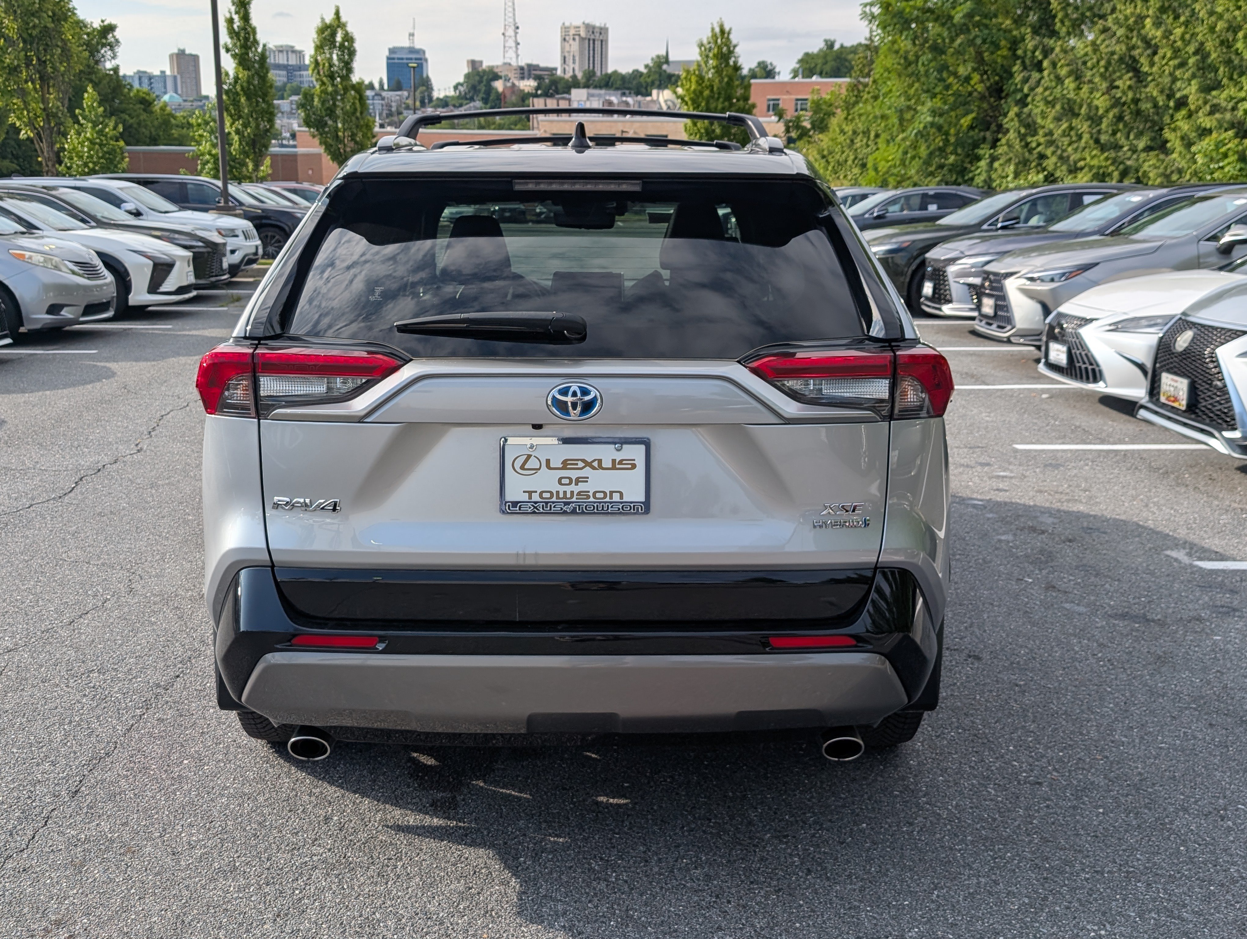 Used 2020 Toyota RAV4 XSE w/ XSE Grade Weather Package AWD/4WD image 4