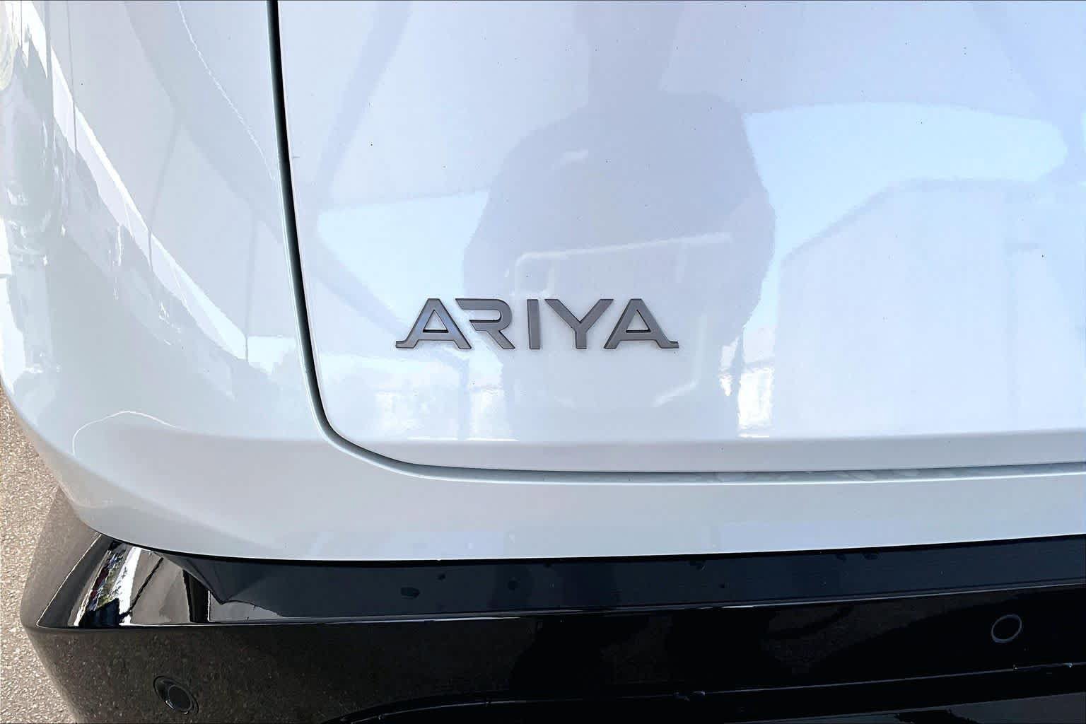 Used 2023 Nissan Ariya FWD image 9