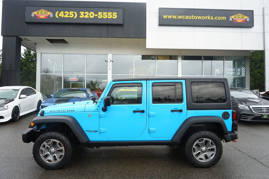 Used 2018 Jeep Wrangler Unlimited Rubicon w/ Connectivity Group image 2