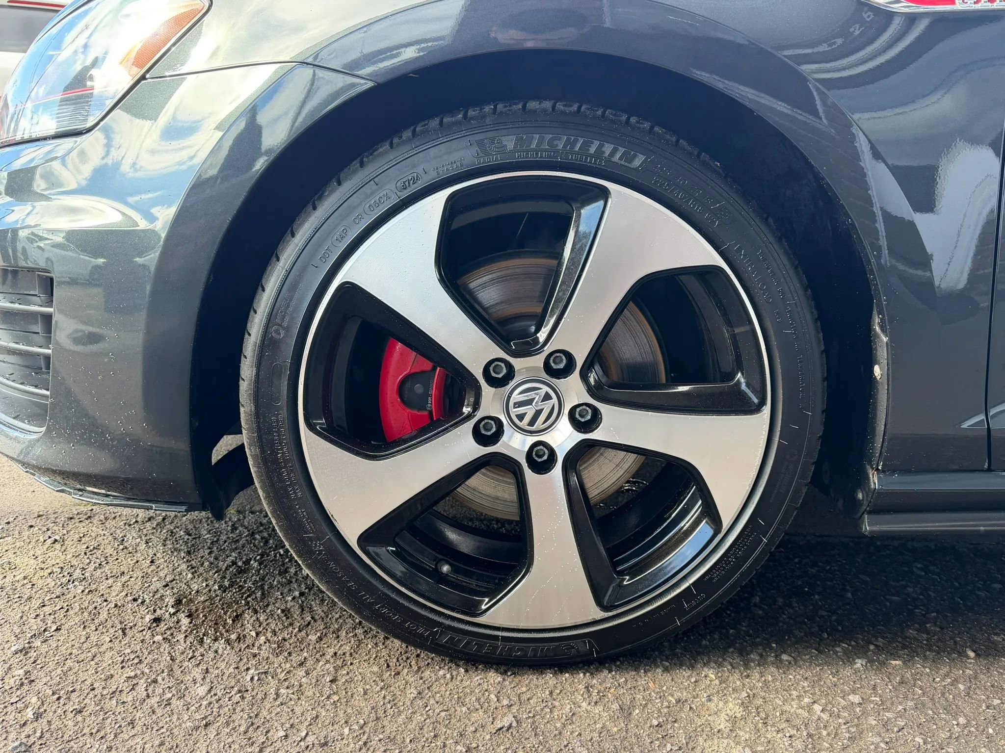 Used 2015 Volkswagen GTI SE w/ Lighting Package (SEL) FWD image 9