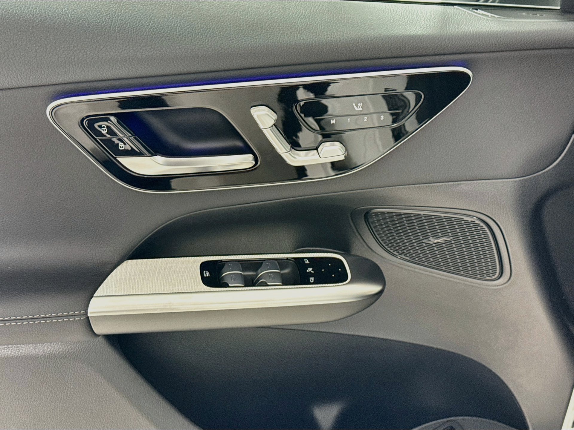 New 2027 Mercedes-Benz GLC 300 image 19