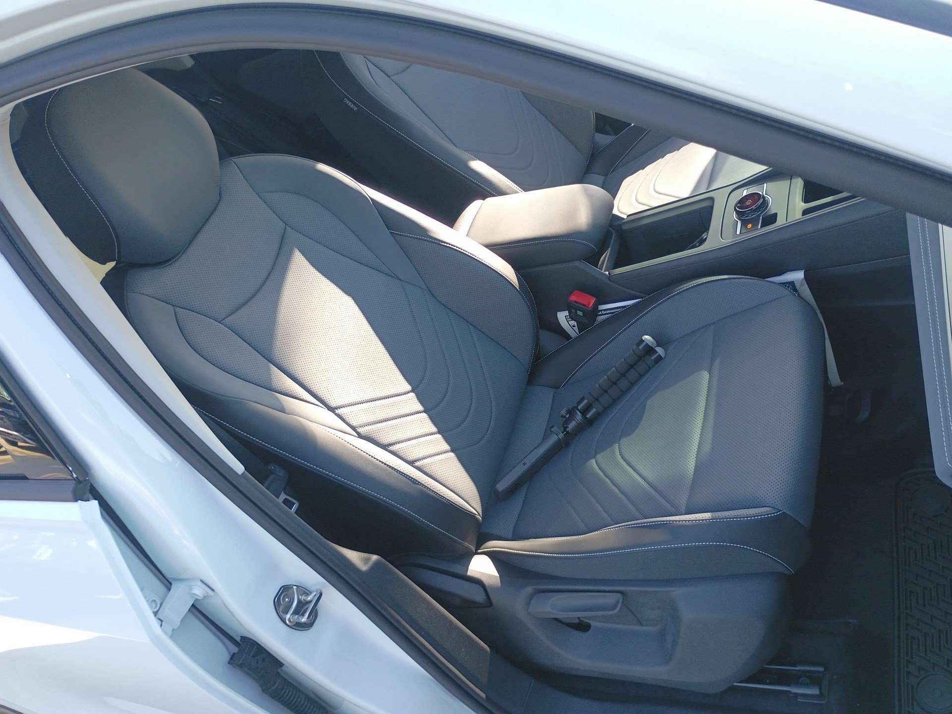 New 2026 Volkswagen Tiguan SE FWD image 25