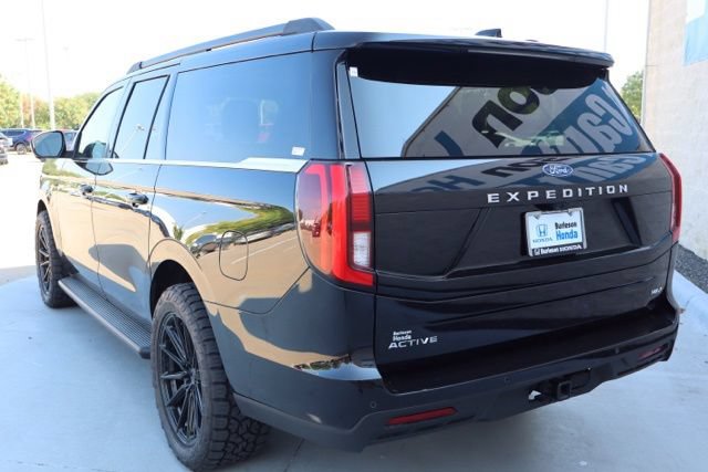 Used 2025 Ford Expedition Max Active AWD/4WD image 8