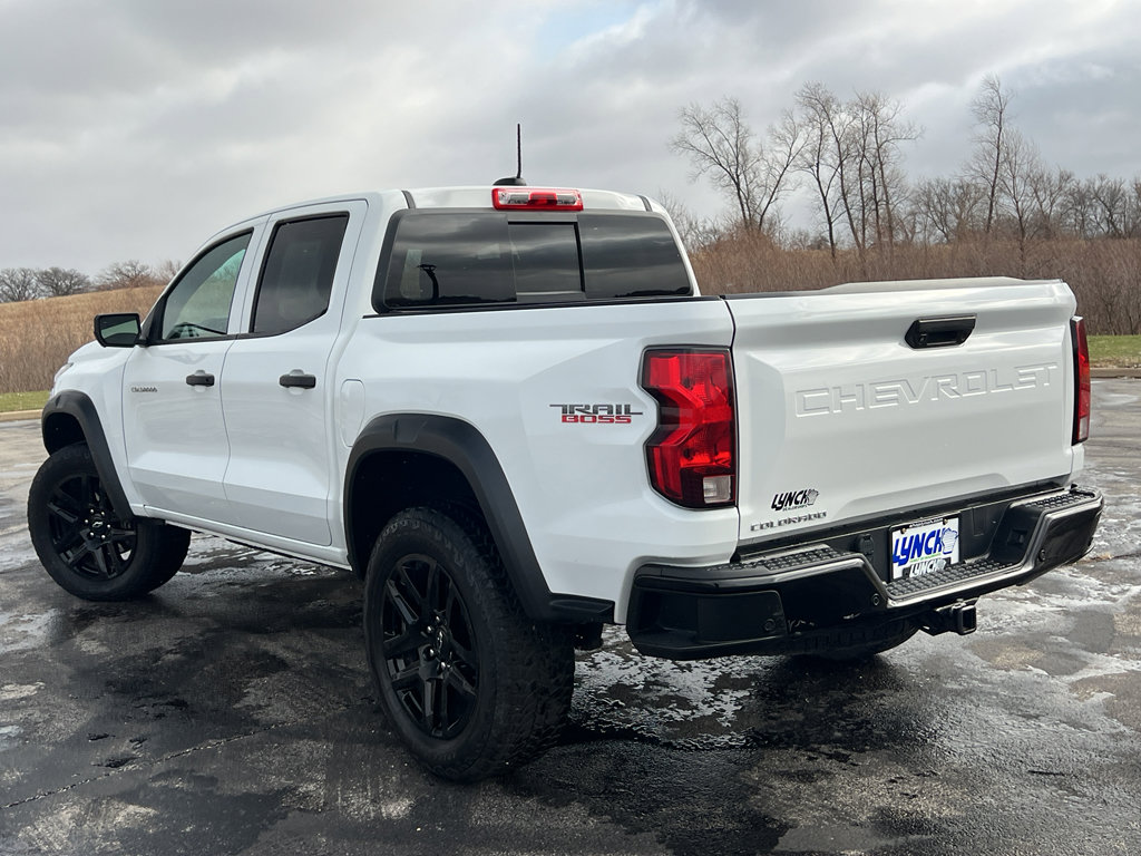 Used 2023 Chevrolet Colorado Trail Boss image 2