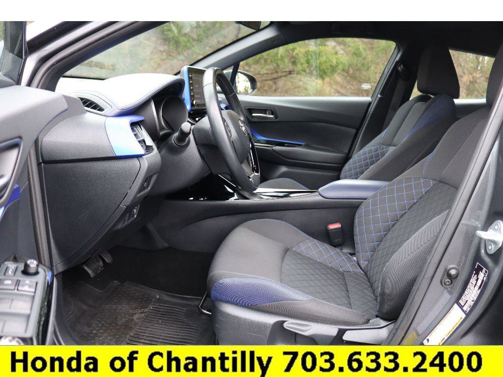 Used 2021 Toyota C-HR XLE image 24