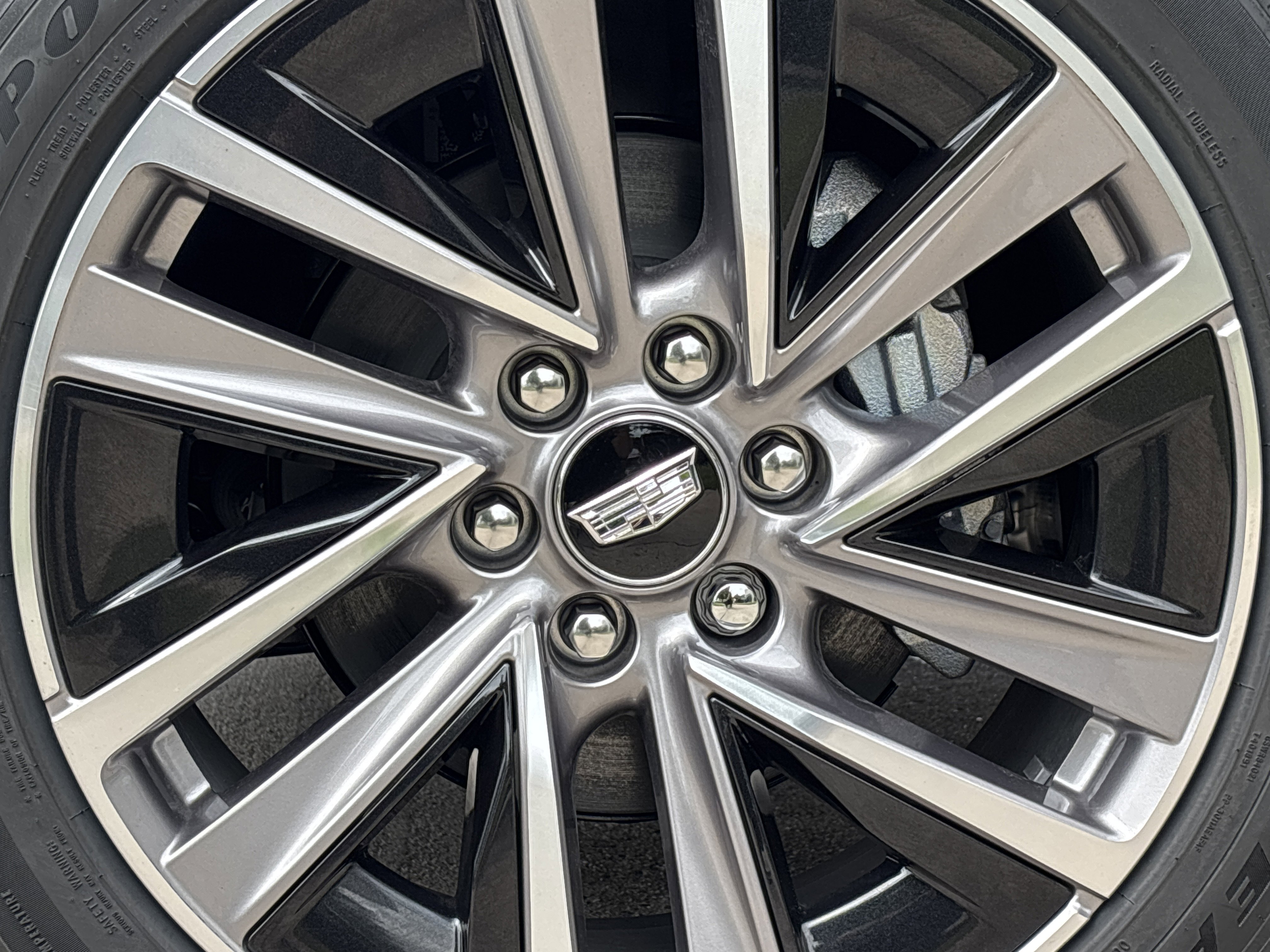 New 2026 Cadillac Vistiq Sport image 18