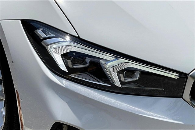 Used 2025 BMW 330i Sedan image 29