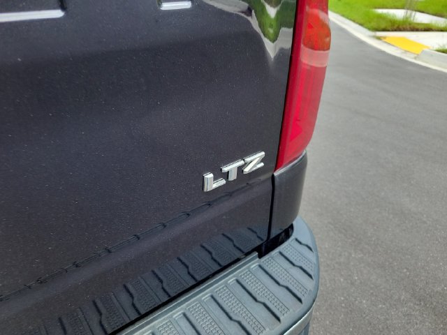 Used 2023 Chevrolet Silverado 1500 LTZ w/ LTZ Convenience Package II AWD/4WD image 8