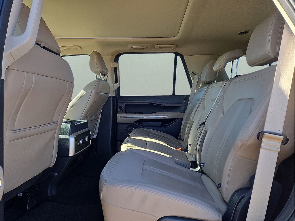 Used 2024 Ford Expedition Limited image 15