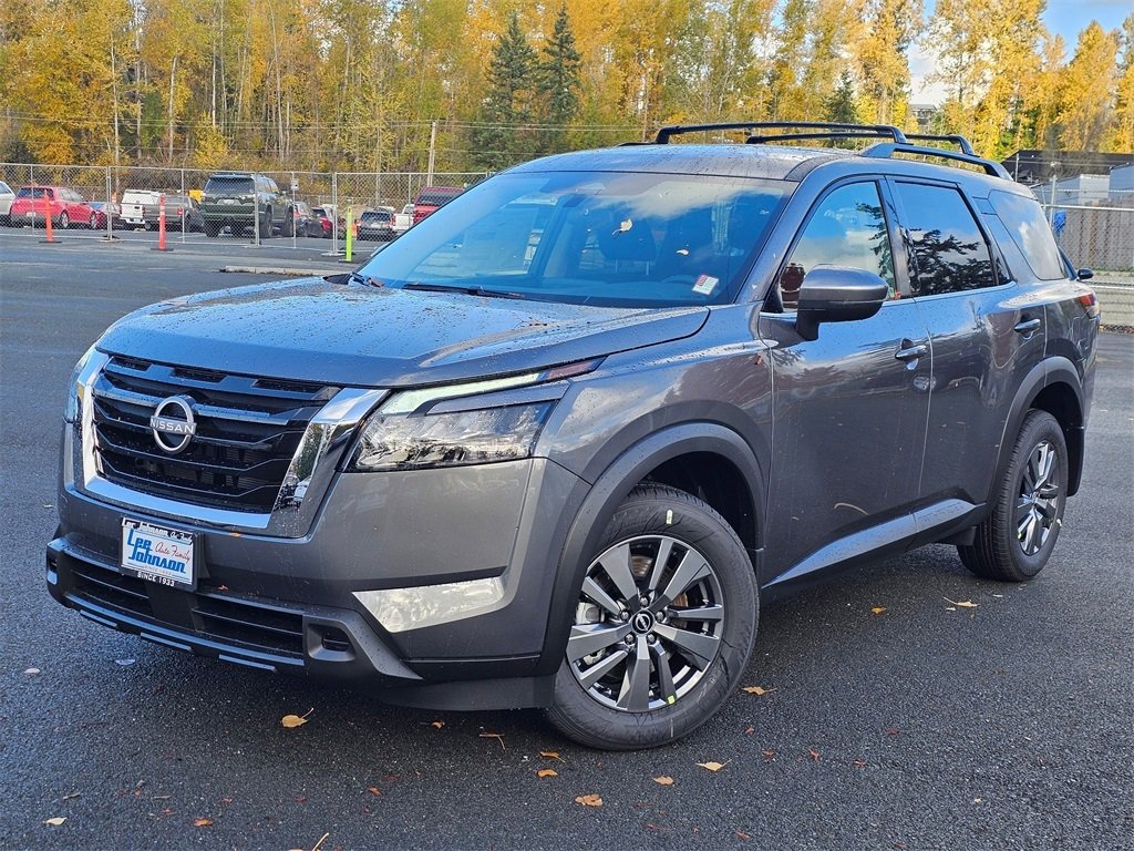New 2025 Nissan Pathfinder SV