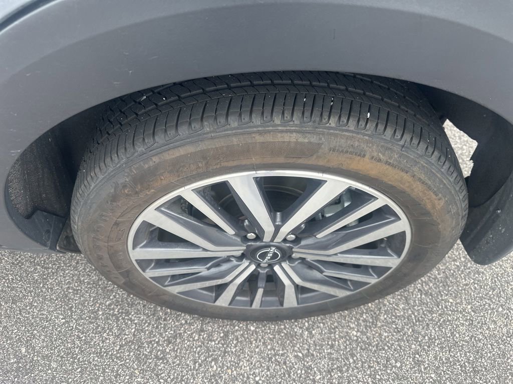 Used 2023 Nissan Kicks SV FWD image 5