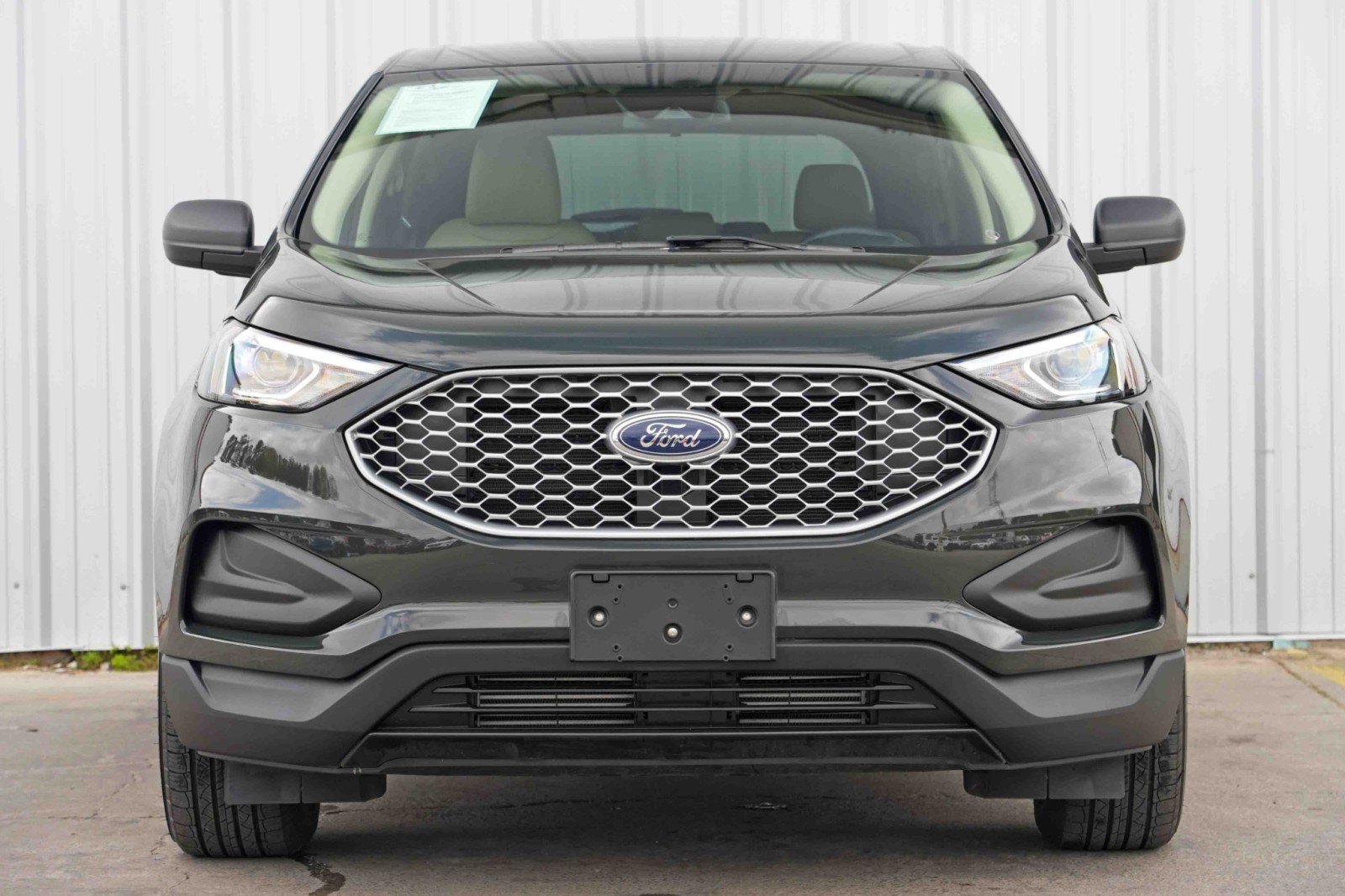 Used 2023 Ford Edge SE image 6