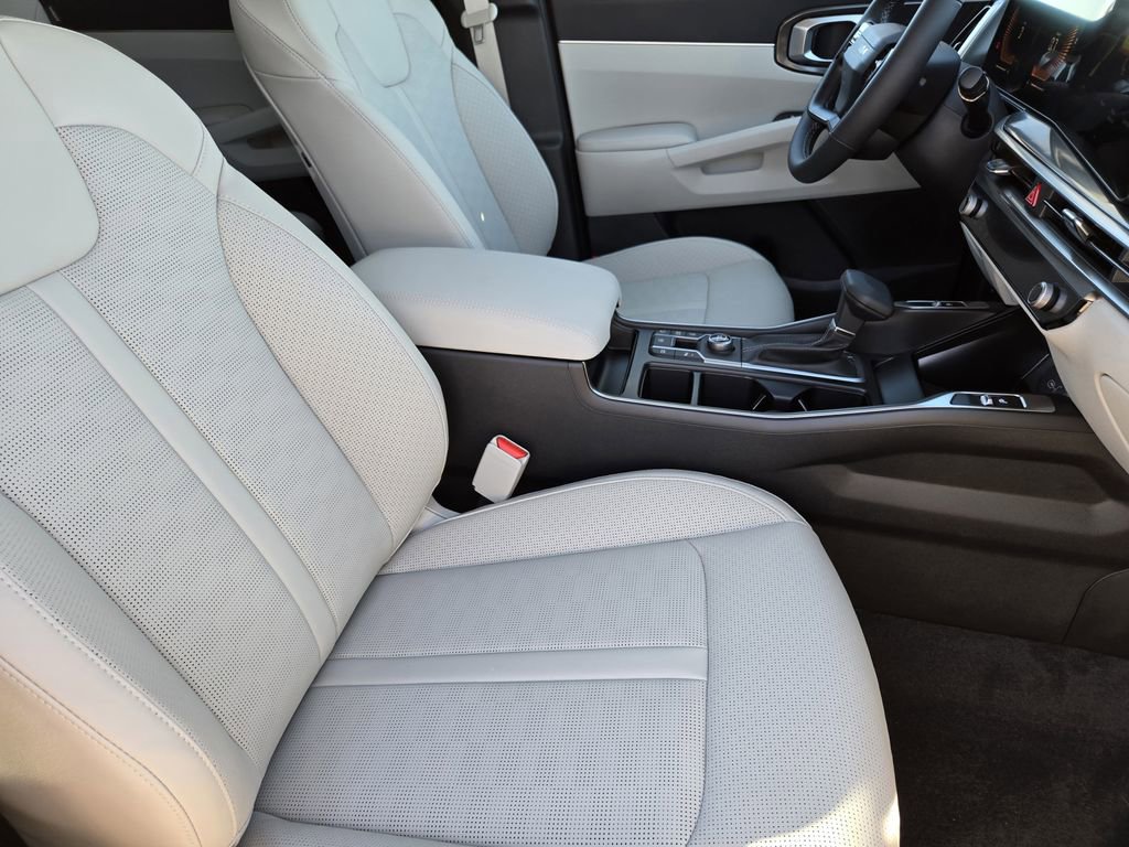 New 2026 Kia Sorento S w/ S Panoramic Sunroof Package image 10