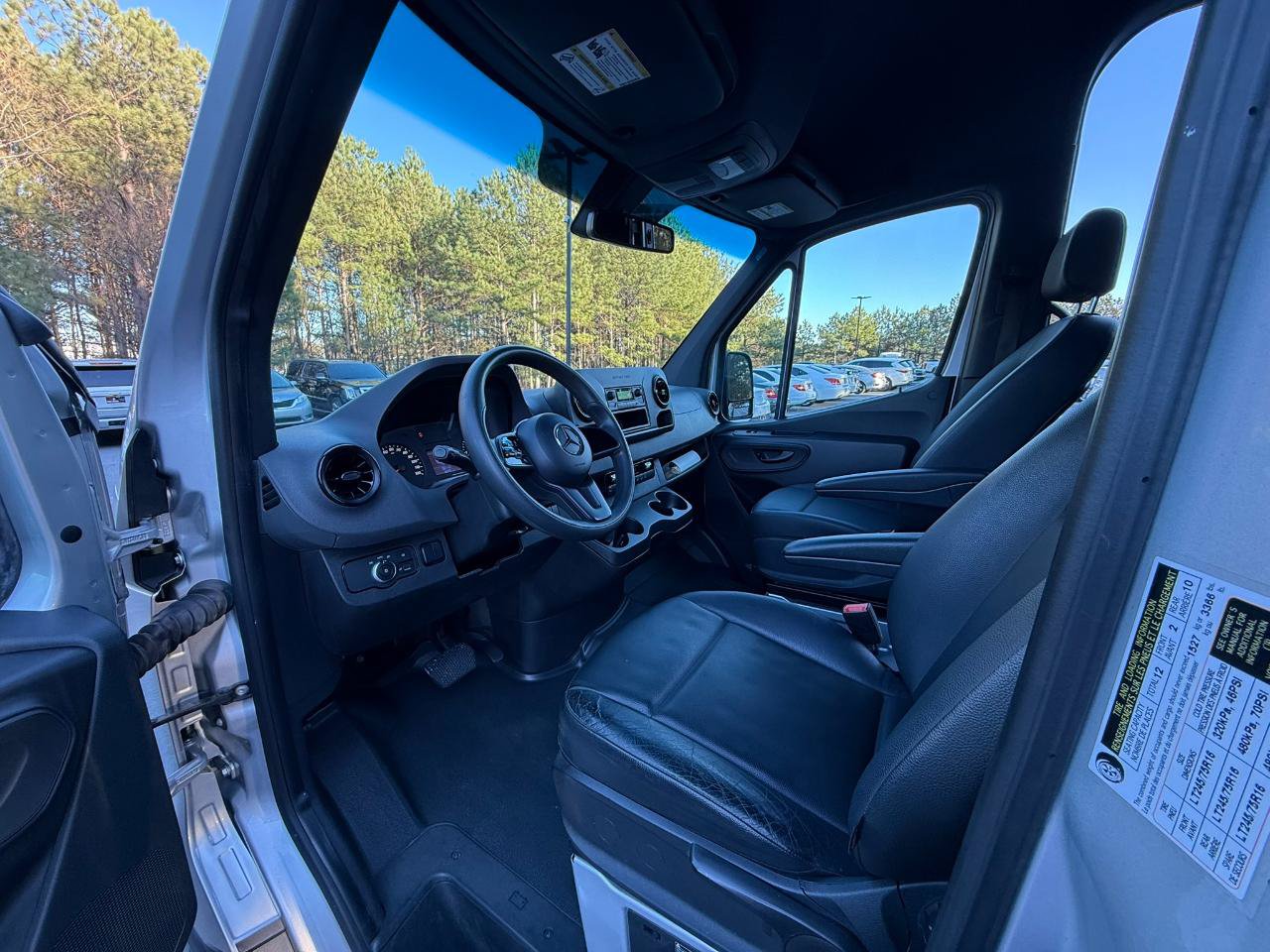 Used 2019 Mercedes-Benz Sprinter 1500 image 8