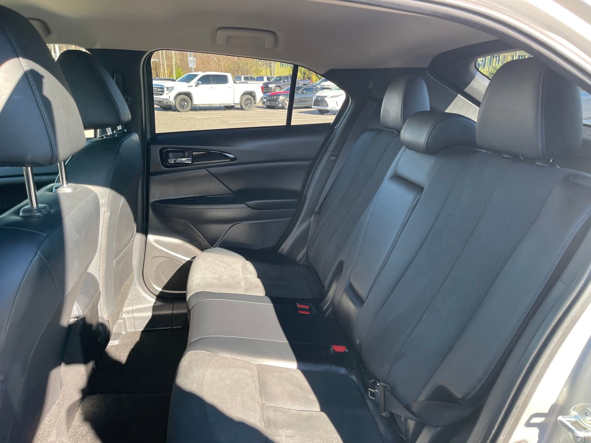 Used 2025 Mitsubishi Eclipse Cross Black Edition image 22