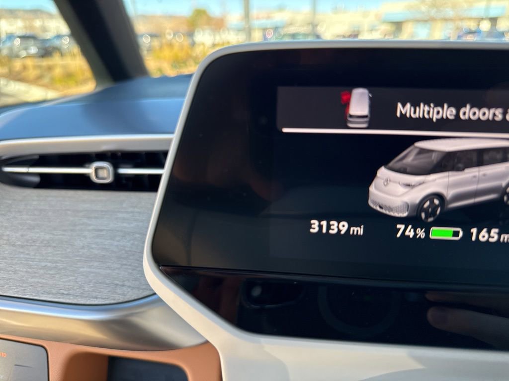 Used 2025 Volkswagen ID. Buzz 1st Edition image 16