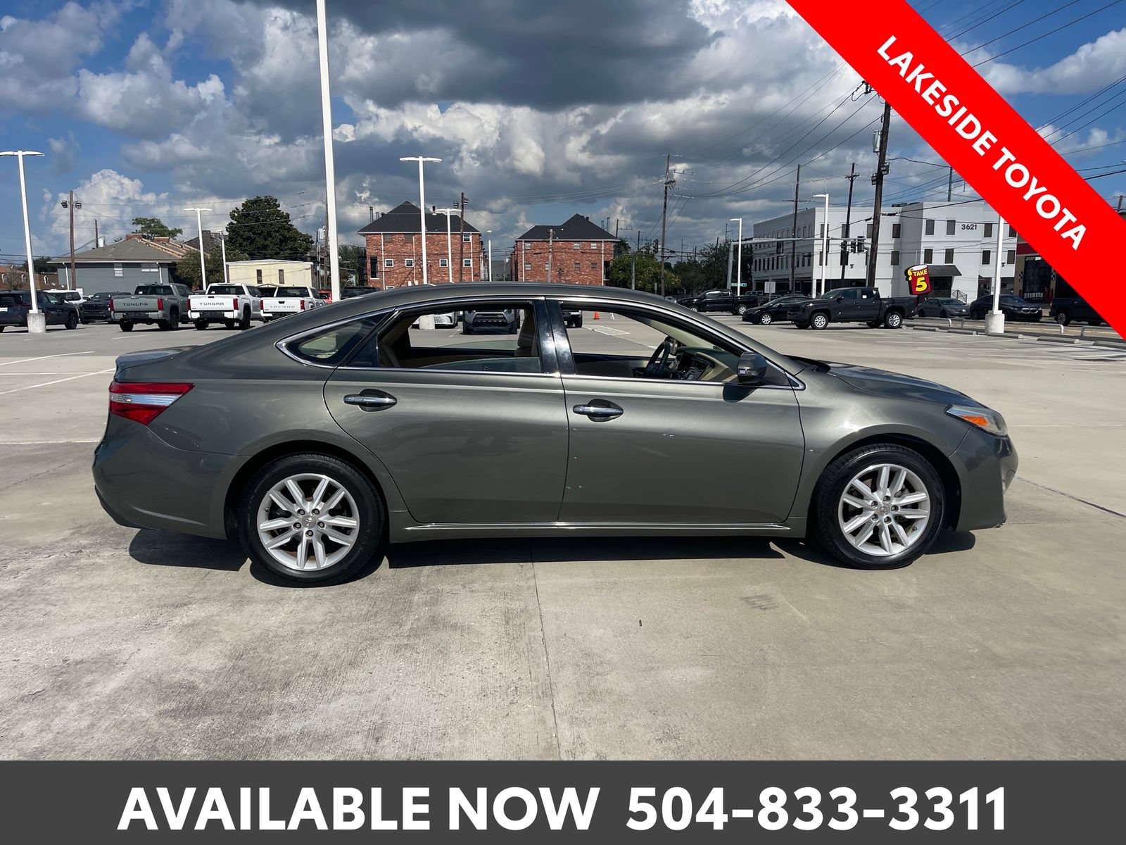 Used 2014 Toyota Avalon XLE FWD image 6