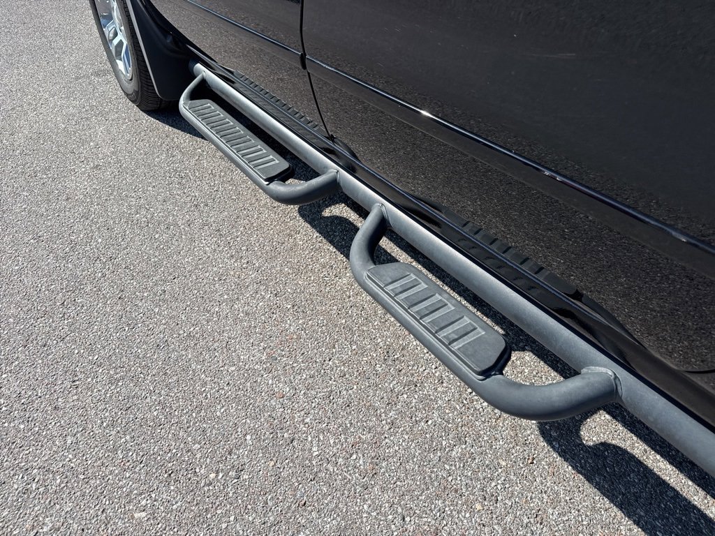 Used 2018 Chevrolet Silverado 1500 LT w/ All Star Edition image 14