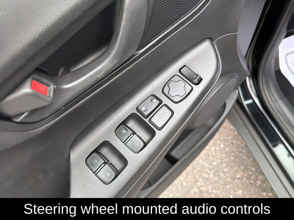 Used 2023 Hyundai Kona SEL image 12