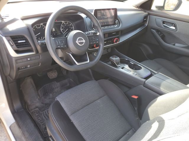 Used 2023 Nissan Rogue SV image 13