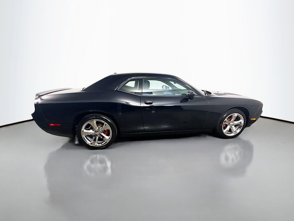 Used 2014 Dodge Challenger R/T w/ Sound Group II RWD image 8