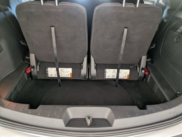 Used 2019 Ford Explorer XLT FWD image 29
