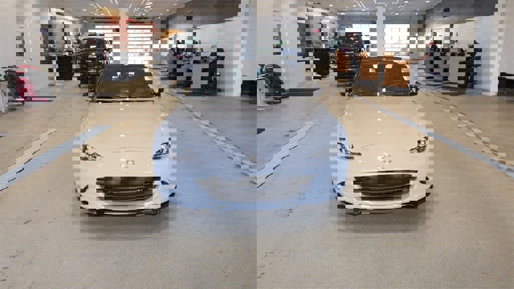 New 2025 MAZDA MX-5 Miata Club image 3