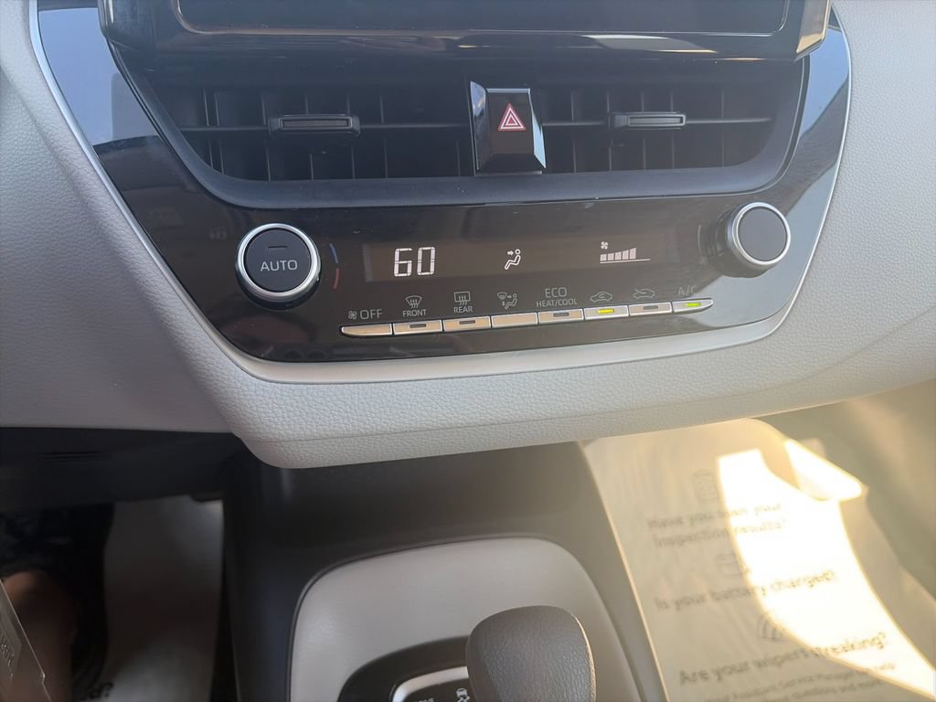 Used 2024 Toyota Corolla LE FWD image 23