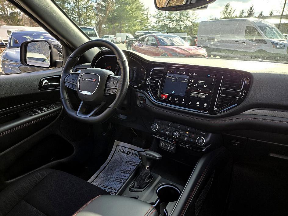 Used 2025 Dodge Durango GT w/ Blacktop Package image 12