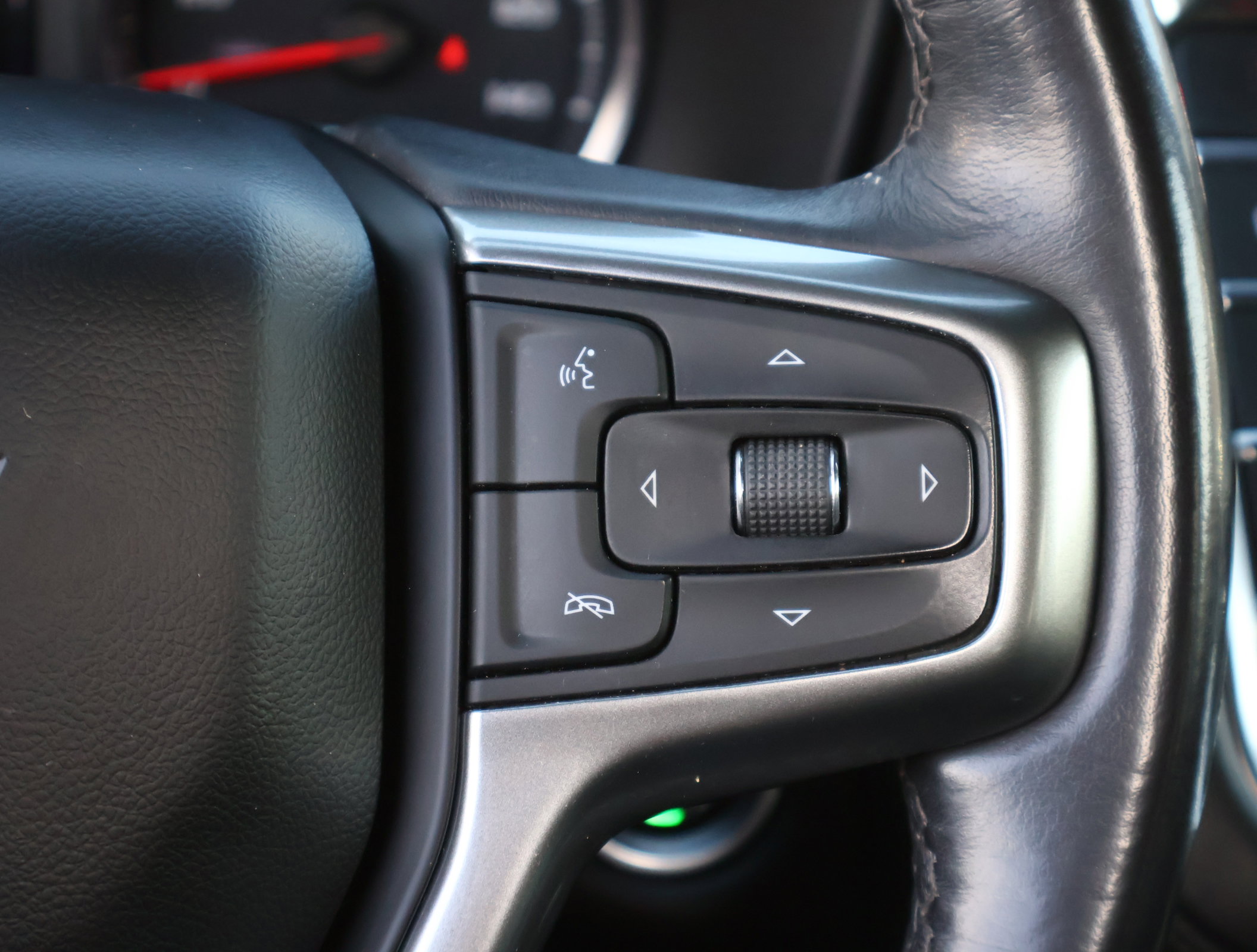 Used 2021 Chevrolet Tahoe Z71 image 16