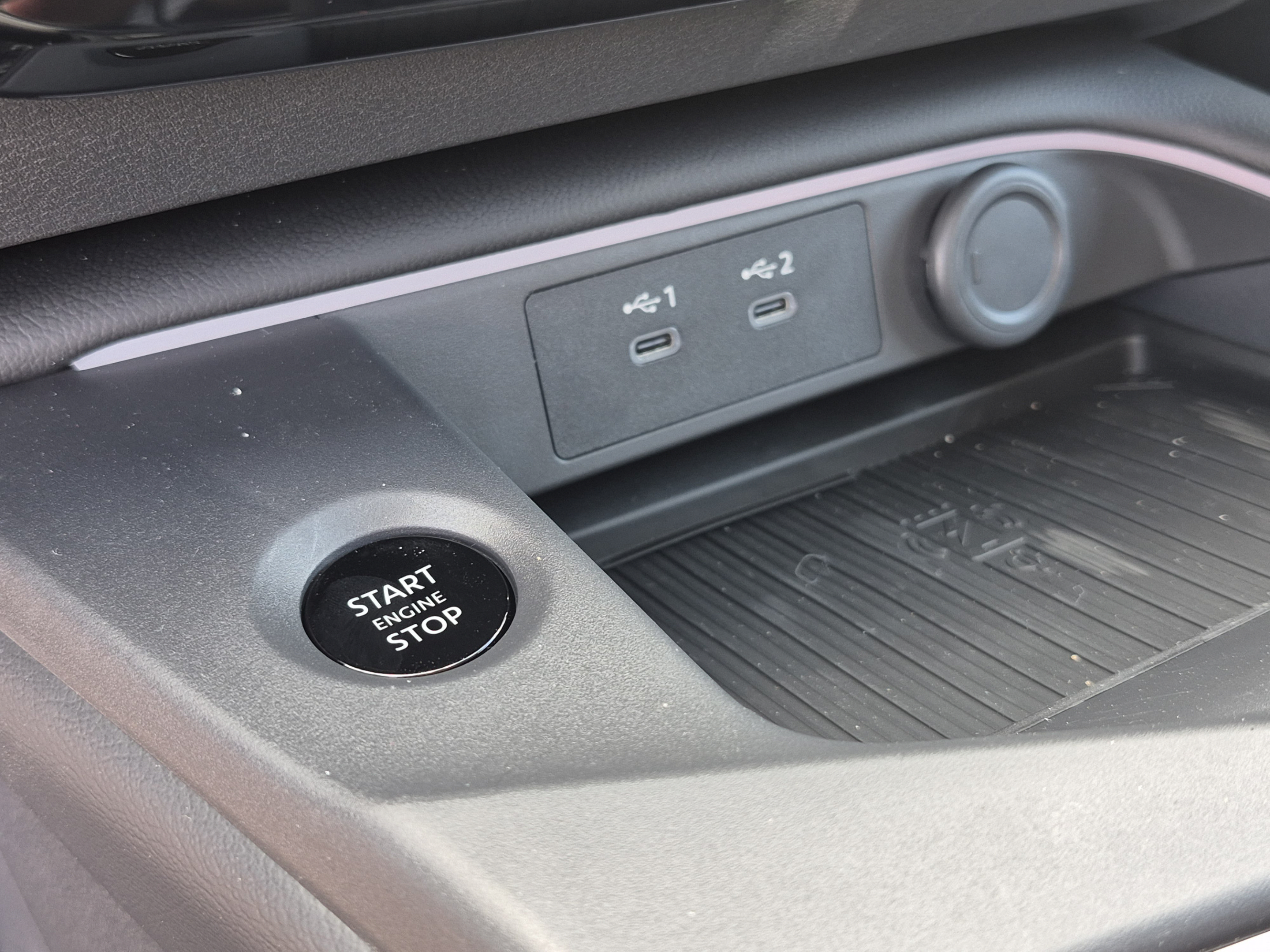 New 2026 Nissan Sentra SR w/ SR Premium Package FWD image 27