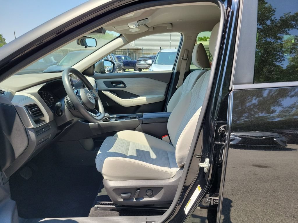 Used 2023 Nissan Rogue SV AWD/4WD image 15