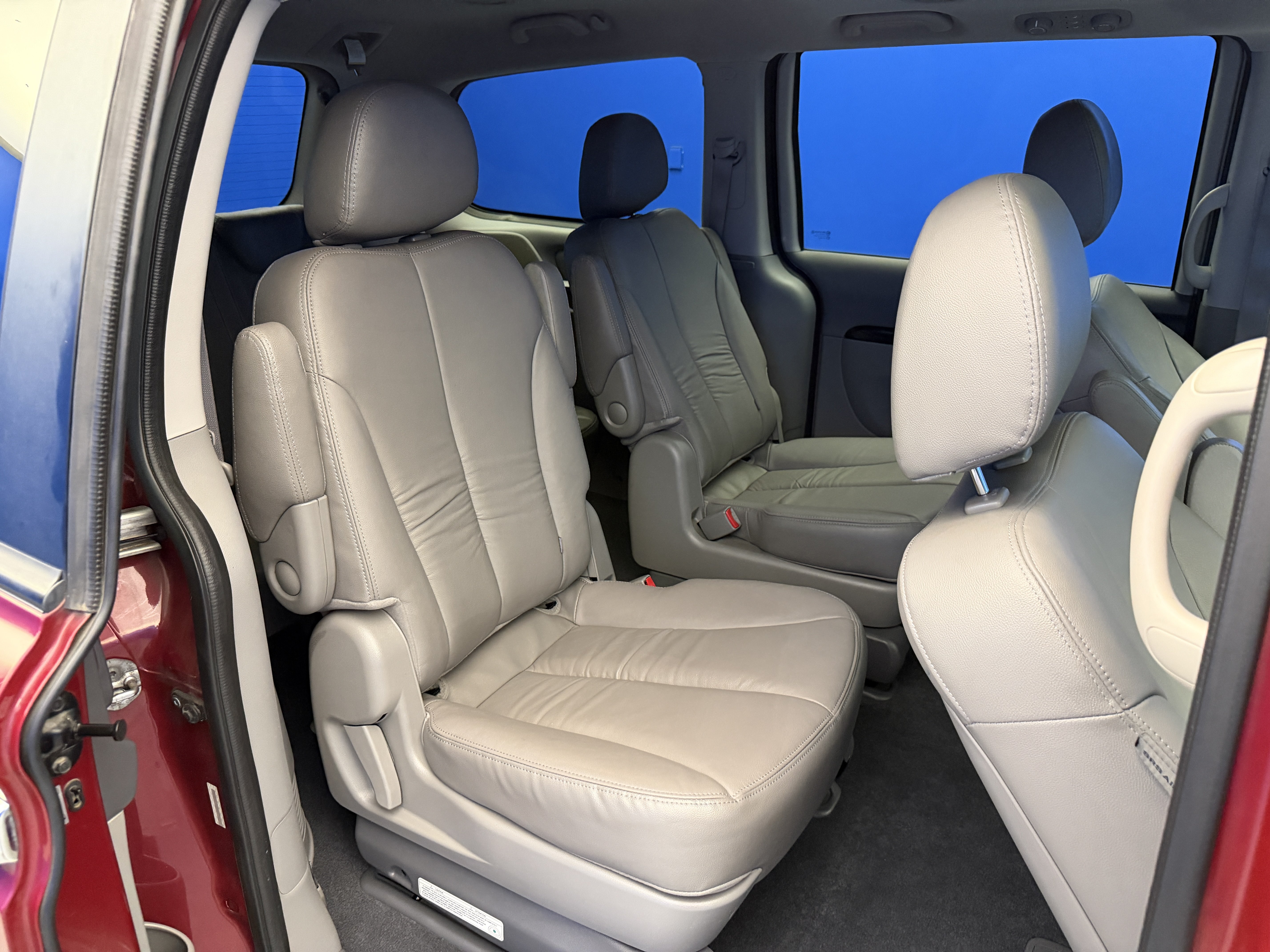 Used 2014 Kia Sedona EX w/ Navigation Package FWD image 24