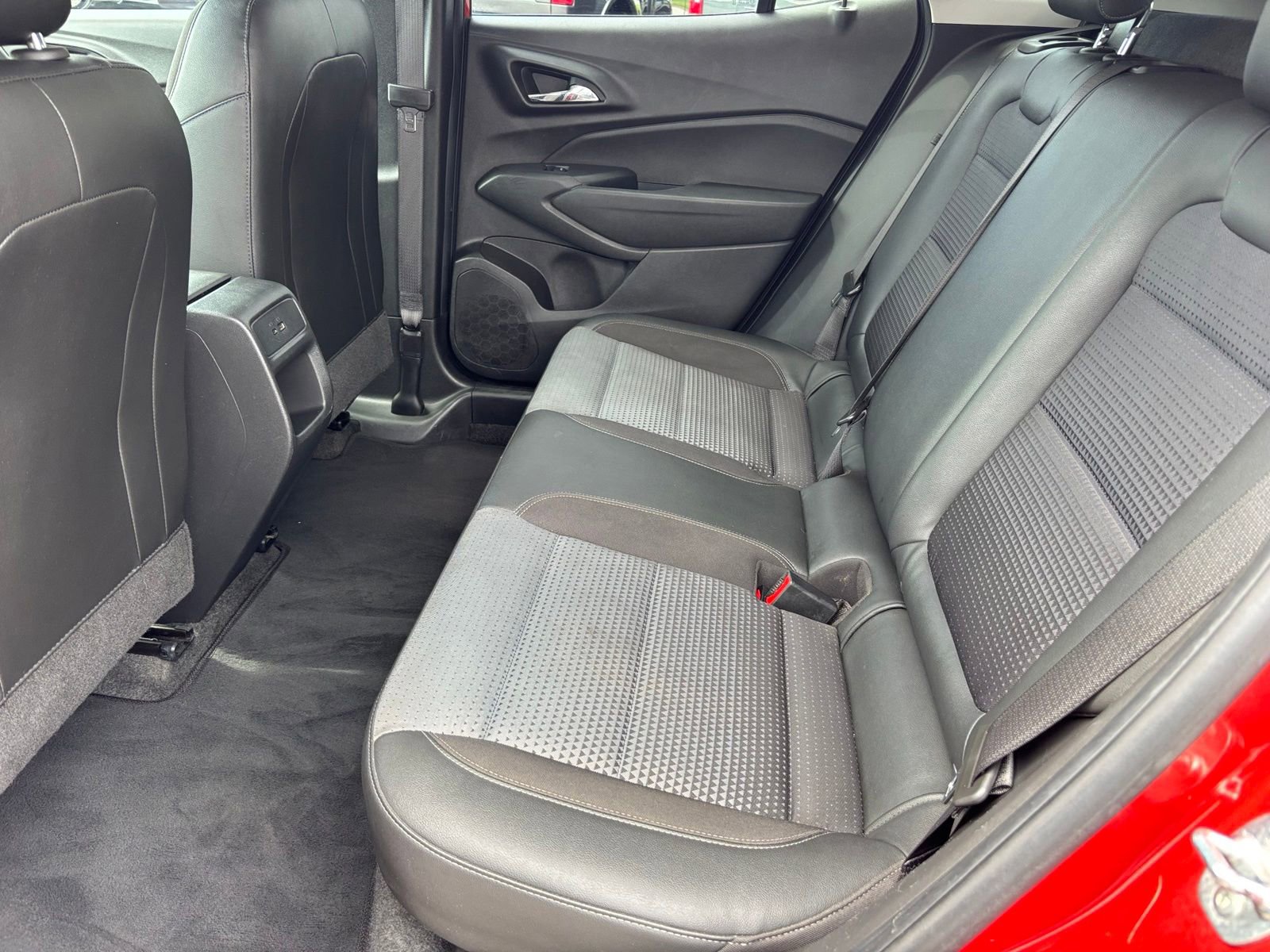 Used 2024 Chevrolet Trax LT FWD image 16