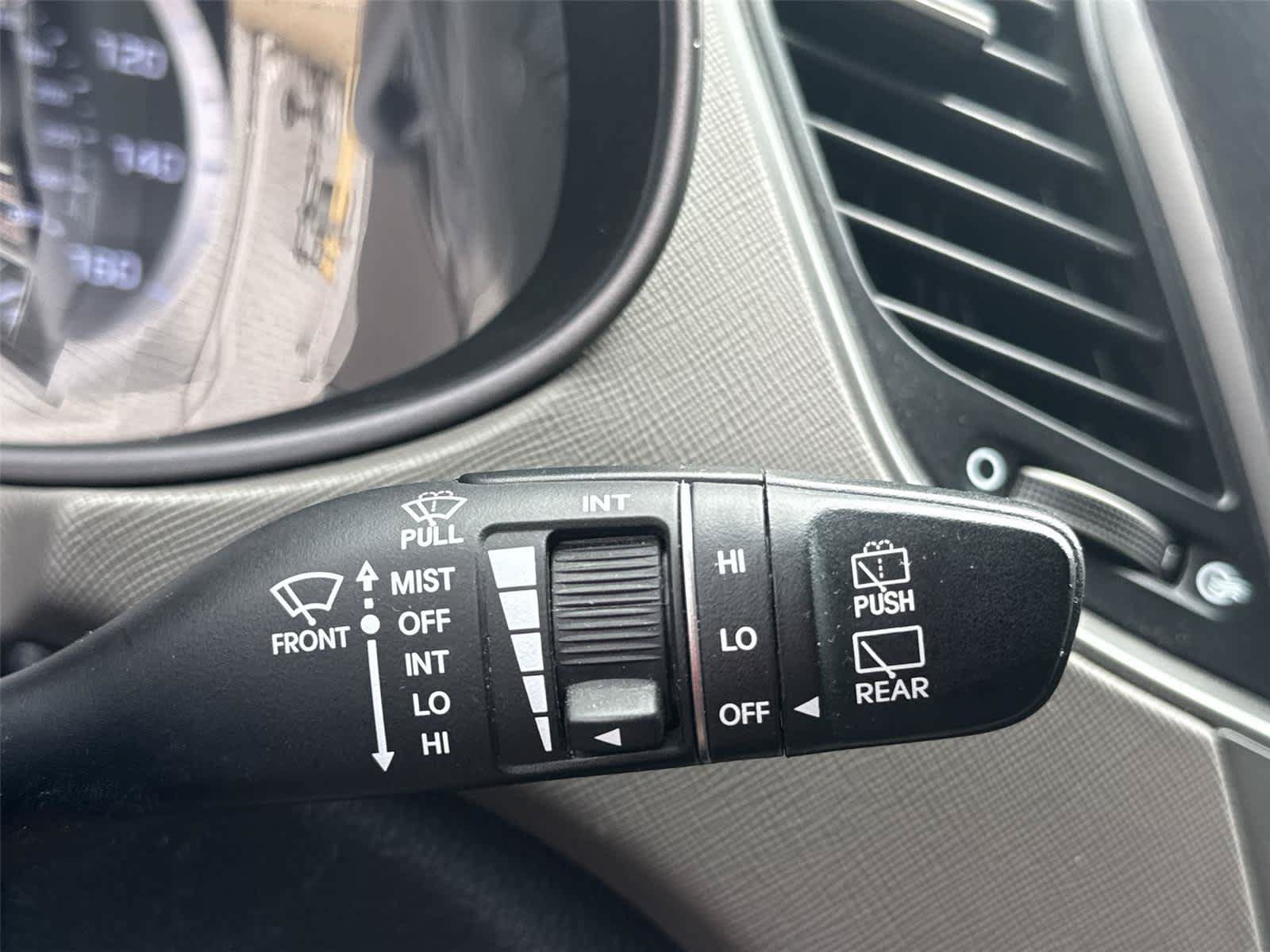 Used 2017 Hyundai Santa Fe Sport AWD/4WD image 20