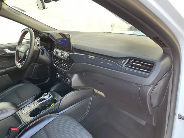 Used 2023 Ford Escape ST-Line image 32