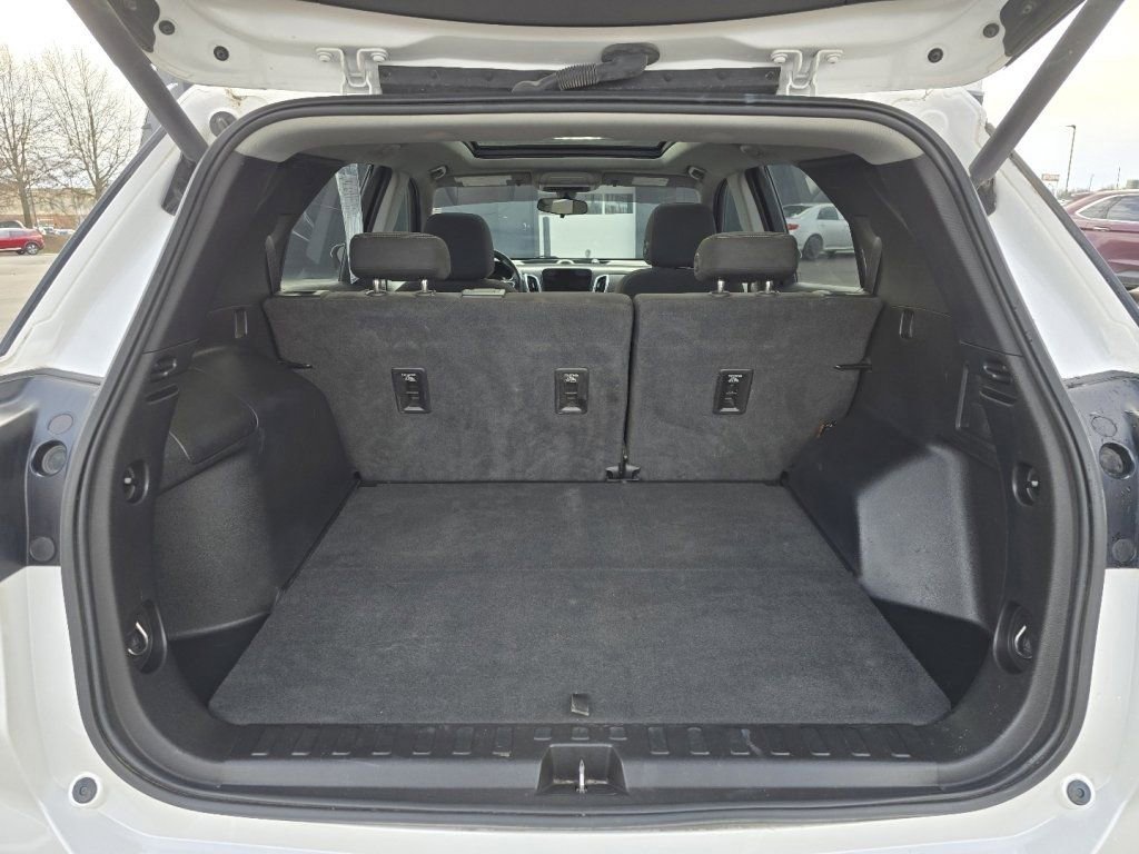 Used 2018 Chevrolet Equinox LT w/ Sun & Infotainment Package FWD image 15