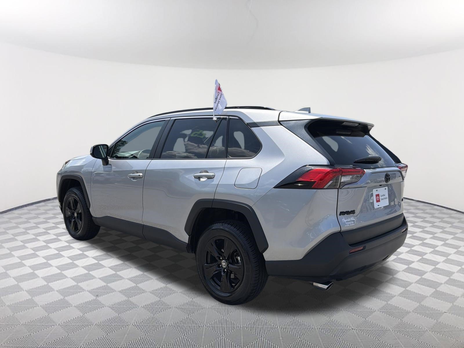 Certified 2025 Toyota RAV4 XLE FWD image 14