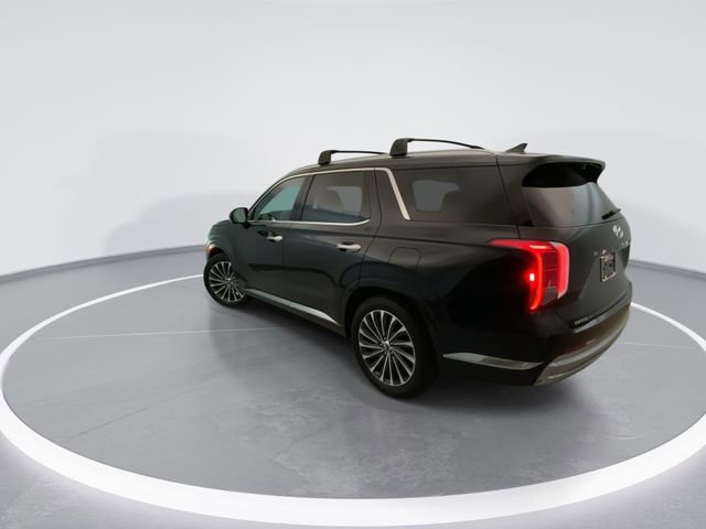 Used 2023 Hyundai Palisade Calligraphy image 4