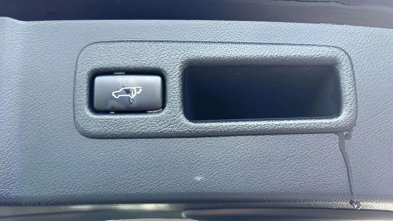 Used 2015 Lexus NX 200t FWD w/ Premium Package image 39